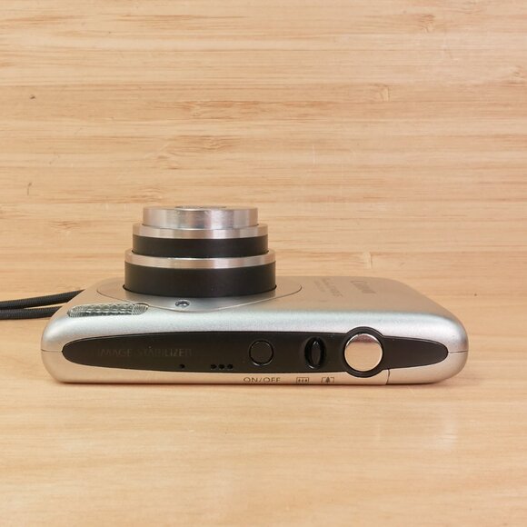 Vintage Canon PowerShot SD1400 IS / 14.1MP / 4x Zoom / Image Stabilizer / Silver - Picture 7 of 9